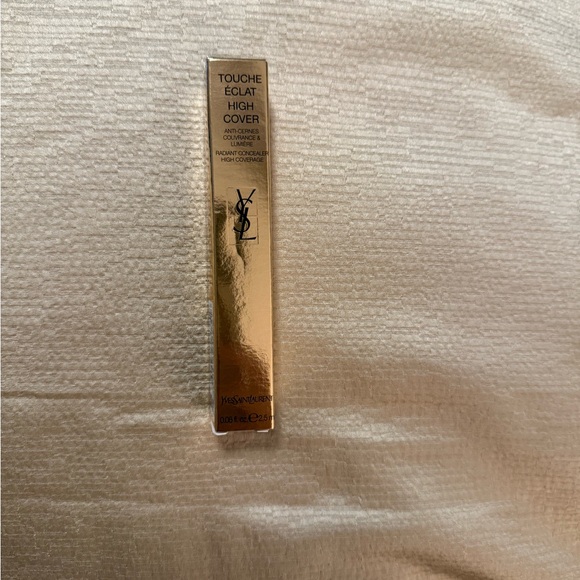 Yves Saint Laurent Touche Éclat High Cover Concealer - Gold & Black - Picture 4 of 6